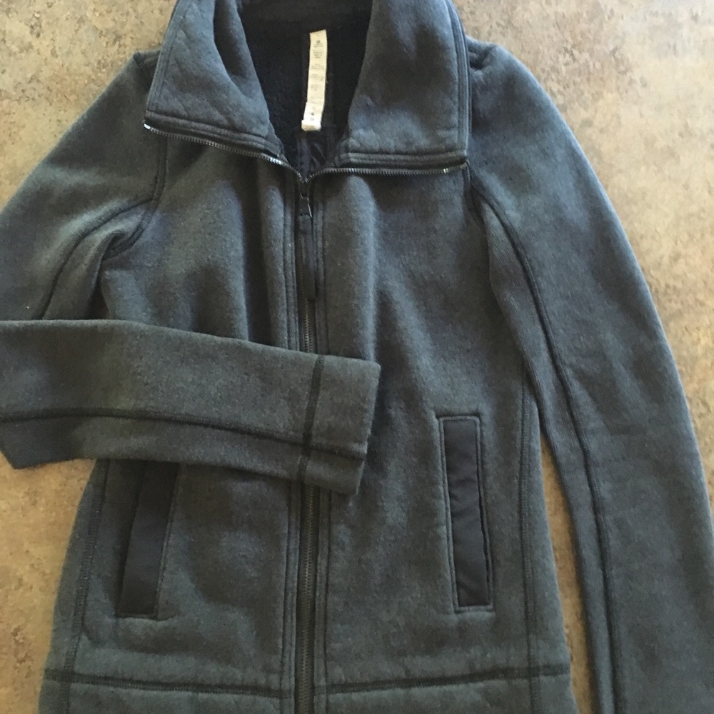 Lululemon en route jacket